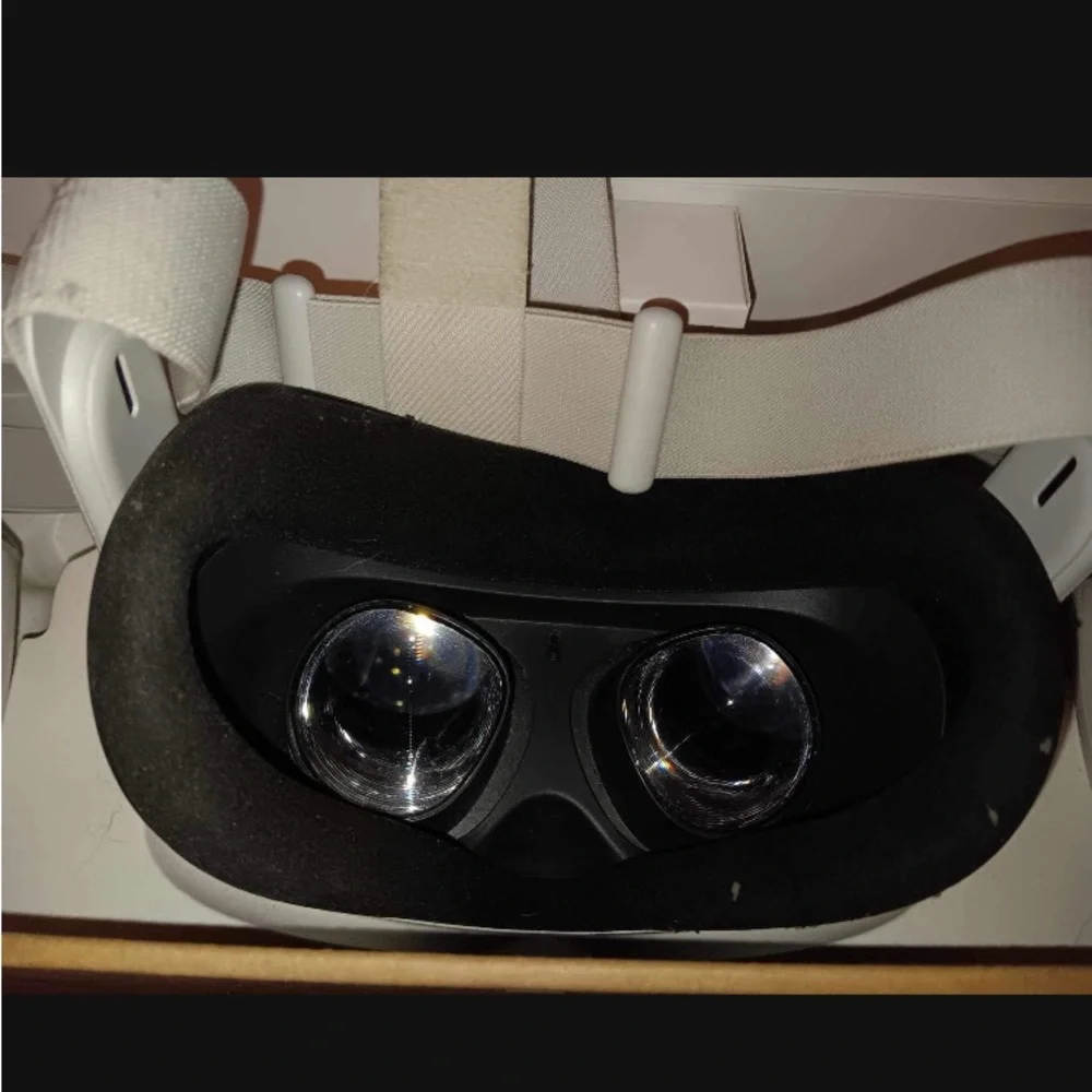 Vr Oculus Meta Quest 2 (Virtual Reality Headset)